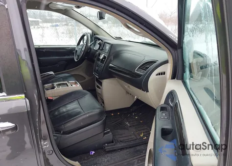 2016 Chrysler Town & Country Touring z USA, uszkodzony, nr VIN 2C4RC1BG0GR291498